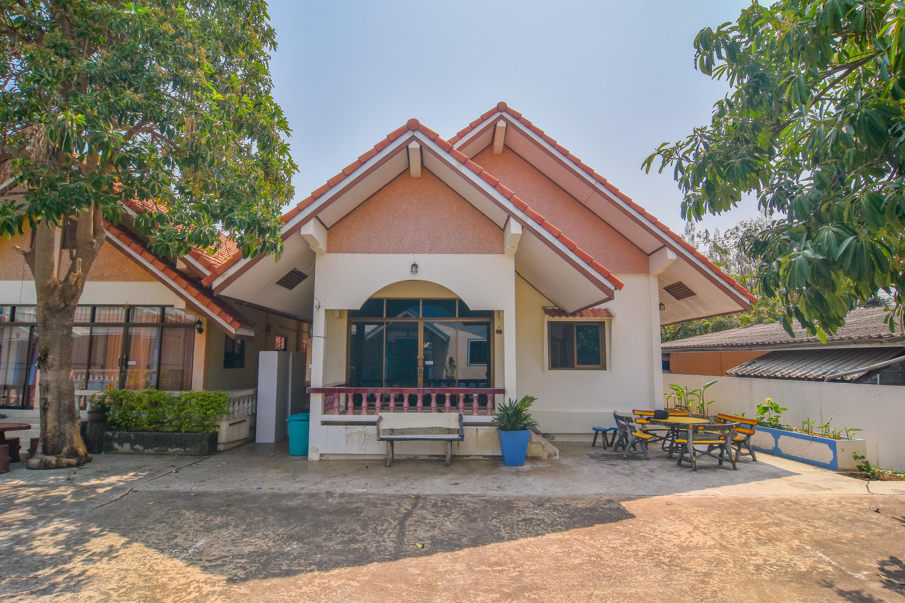 Seaside Hua Hin Hotel Khao Tao Exterior photo